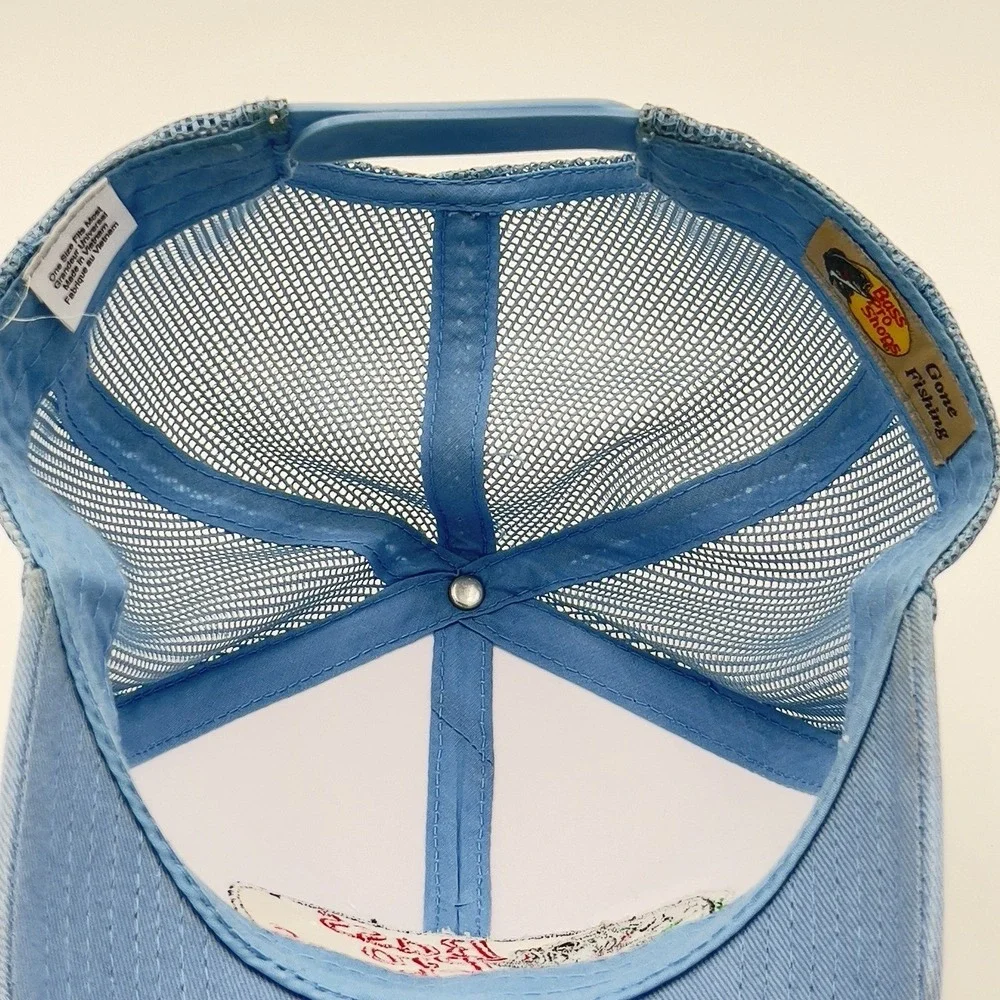 Bass Pro Shops Trucker Hat Snapback Blue White Mesh Fishing Cap.
